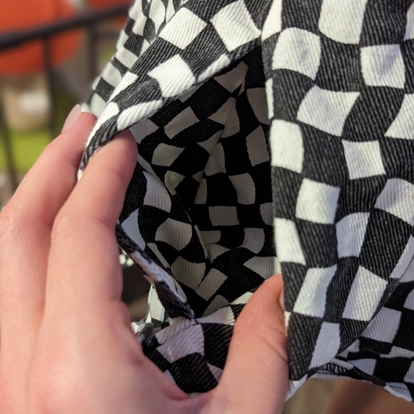 DONATED TO MAUI. - Picture 3 of 3